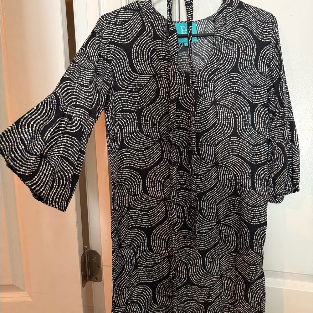 Escapada Monochrome Swirl Dress